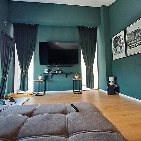 The Rock Apartment Sinaia Exterior photo