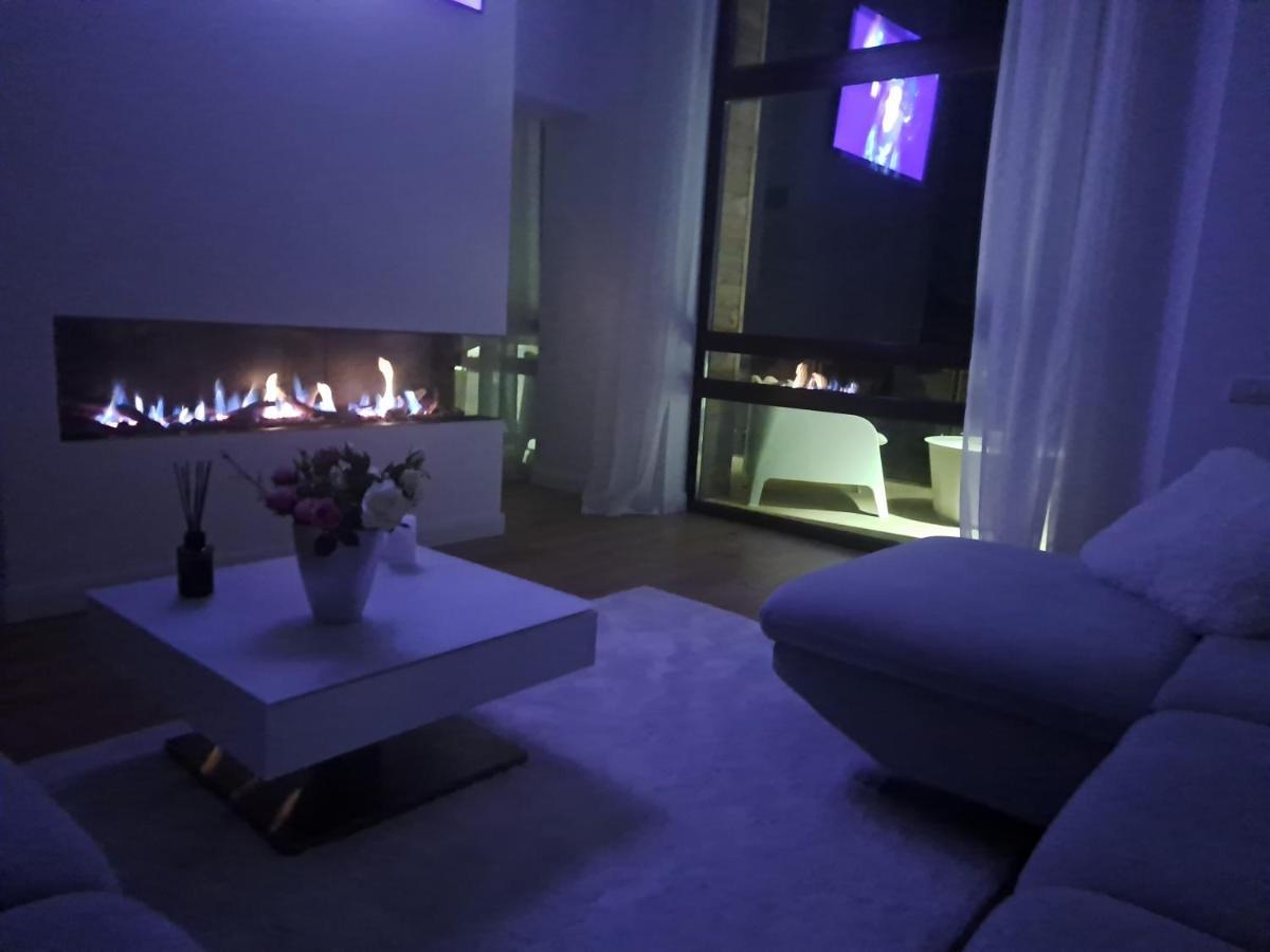The Rock Apartment Sinaia Exterior photo